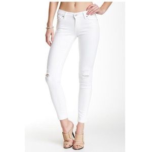 LEVIS 711 white distressed skinny jeans